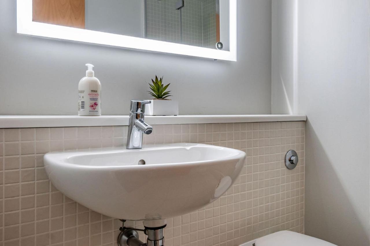 Amazing Apartments - Cables Wynd Near The Shore - Free Parking Edimburgo Esterno foto